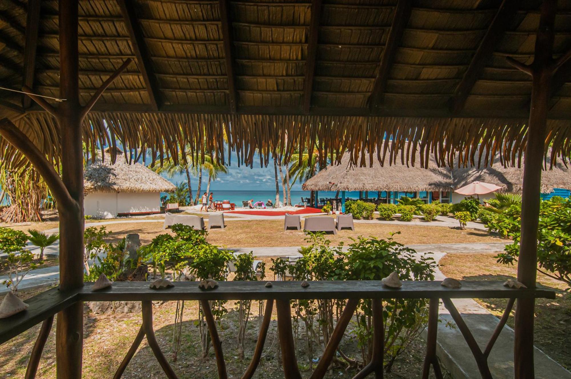 Raira Lagon Avatoru Exterior photo